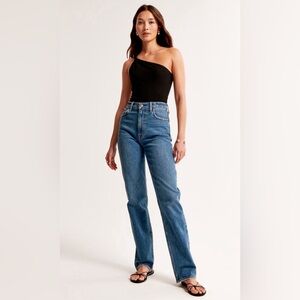 Ultra High Rise 90s Straight Jean